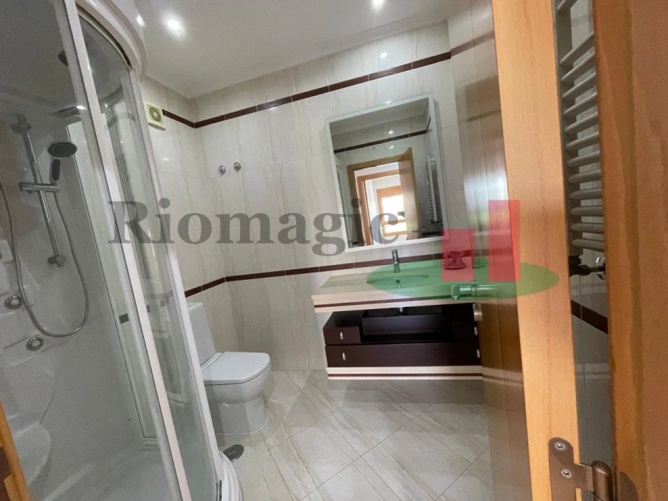 Apartamento T3 para Venda em Odivelas Foto 23