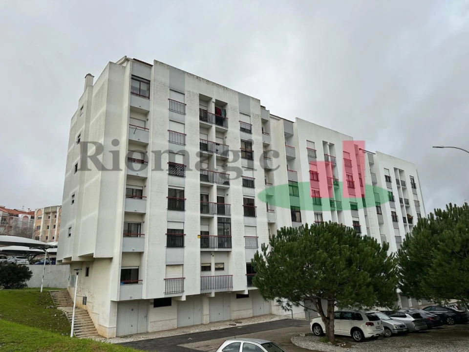 Apartamento T3 para Venda em Rio de Mouro Foto 26