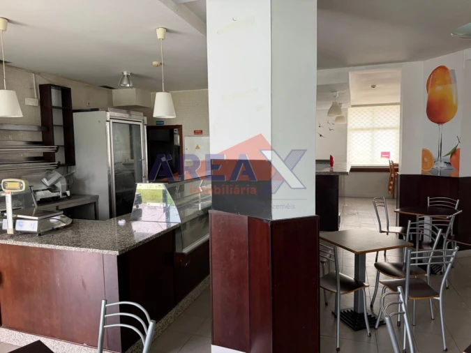 Loja para Venda em Nogueira do Cravo e Pindelo Foto 3