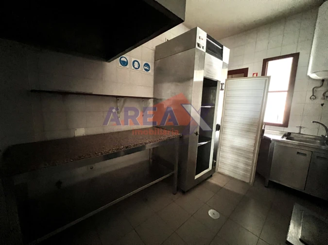 Loja para Venda em Nogueira do Cravo e Pindelo Foto 7