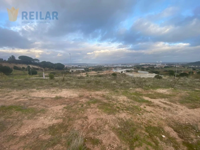 Terreno para Venda em Alenquer (Santo Estêvão e Triana)