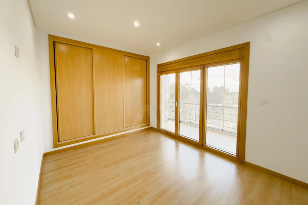 Apartamento T3 para Venda em Odivelas Foto 14