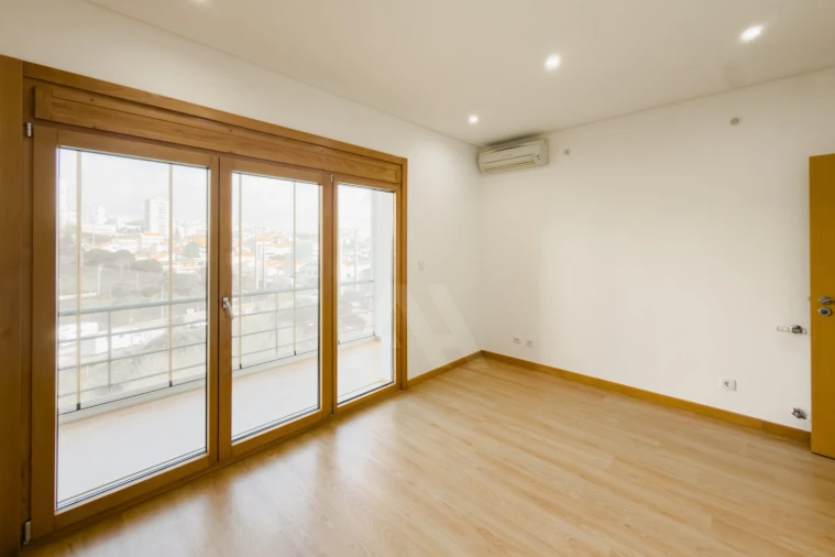 Apartamento T3 para Venda em Odivelas Foto 15