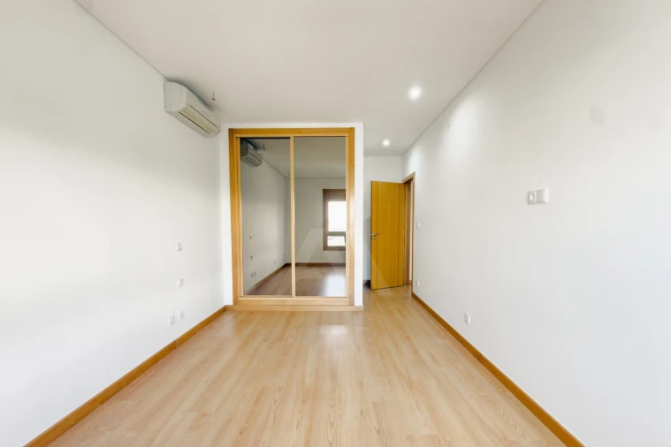 Apartamento T3 para Venda em Odivelas Foto 26