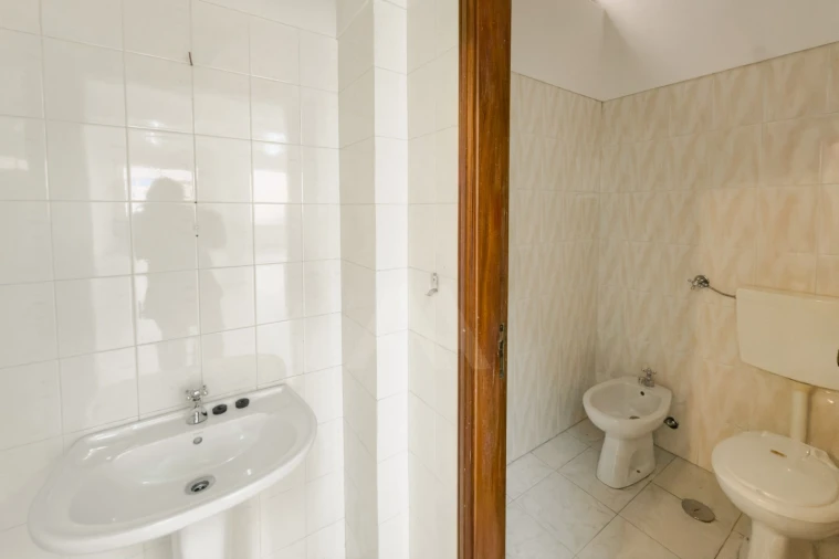 Loja para Venda em Cacém e São Marcos Foto 8