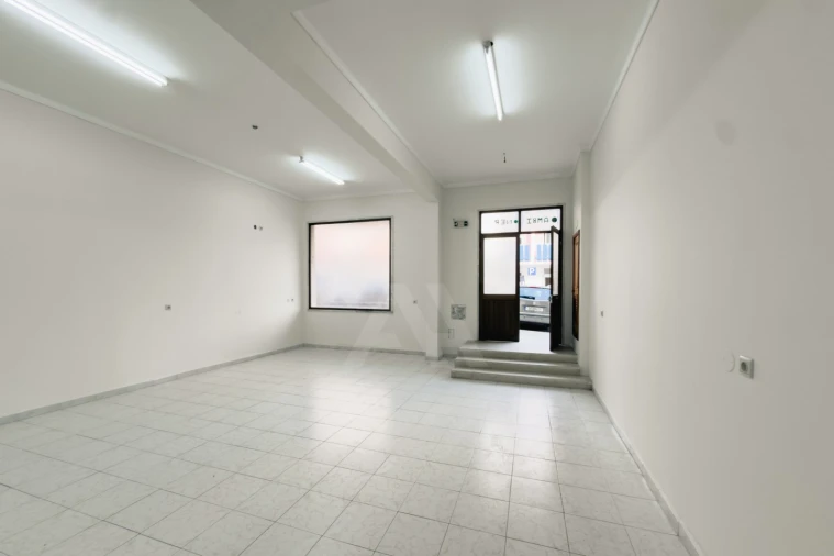 Loja para Venda em Cacém e São Marcos Foto 14