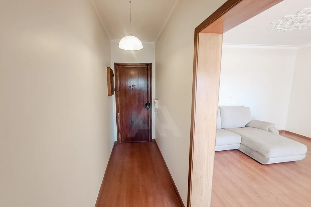 Apartamento T2 para Venda em Queluz e Belas Foto 5