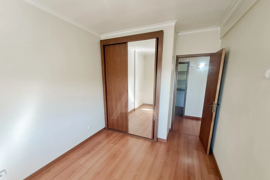 Apartamento T2 para Venda em Queluz e Belas Foto 13