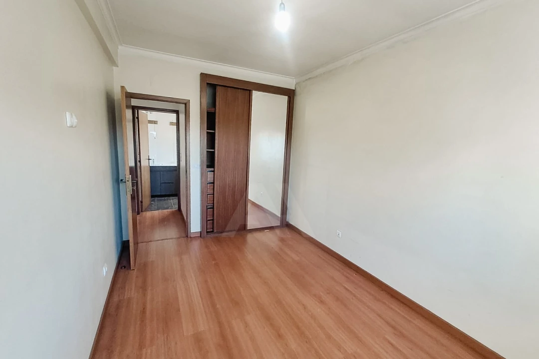 Apartamento T2 para Venda em Queluz e Belas Foto 15