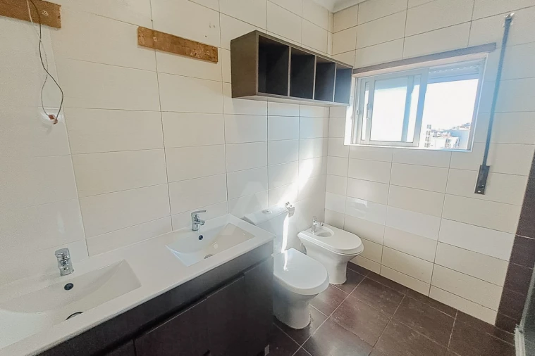 Apartamento T2 para Venda em Queluz e Belas Foto 16
