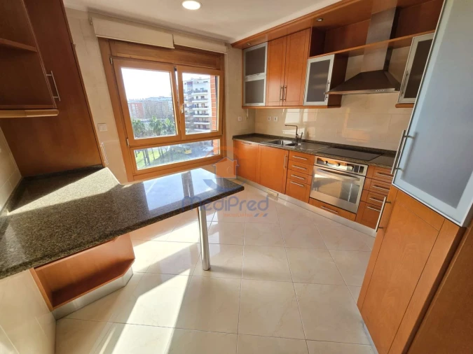 Apartamento T3 para Venda em Odivelas Foto 6