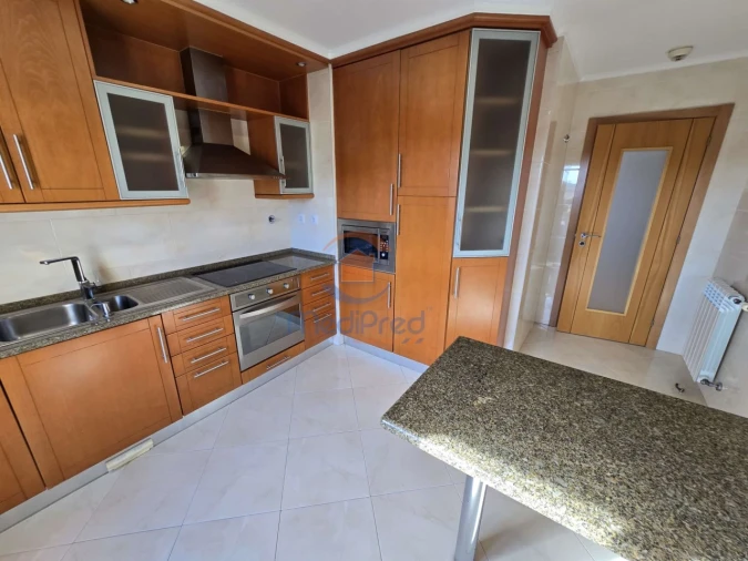 Apartamento T3 para Venda em Odivelas Foto 7