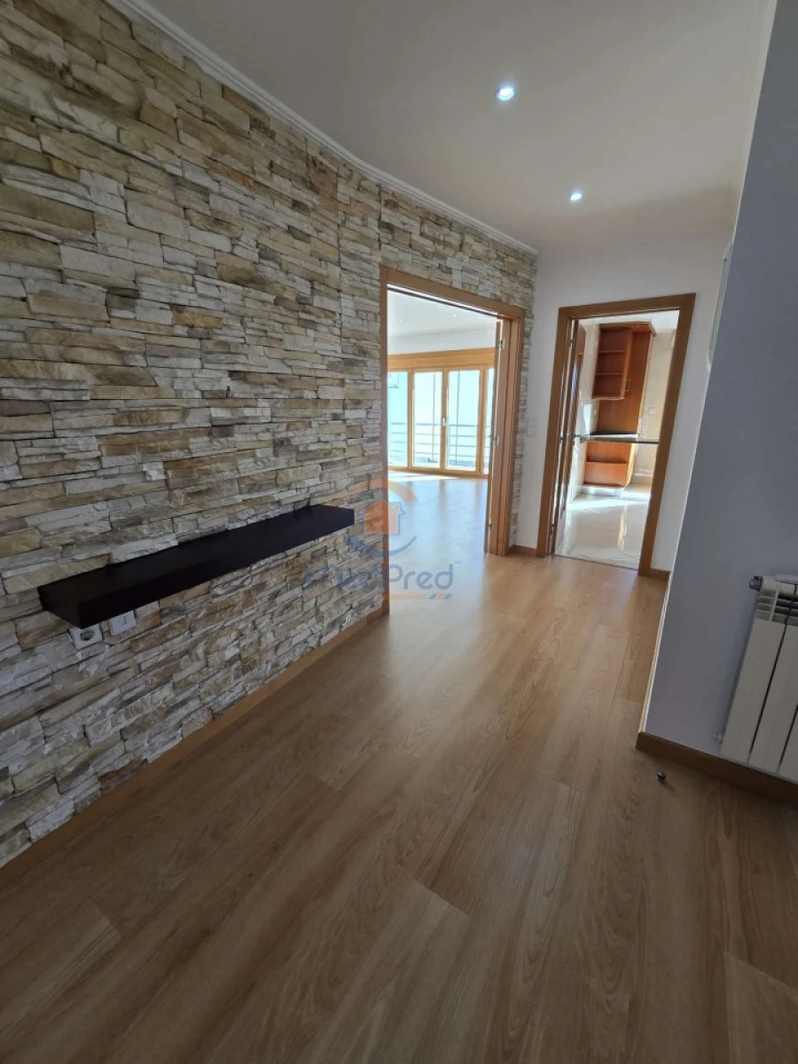 Apartamento T3 para Venda em Odivelas Foto 8