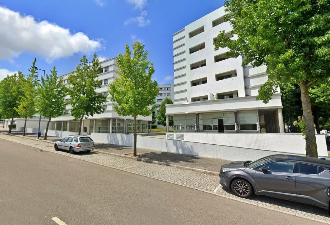 Loja para Venda em Castêlo da Maia Foto 8