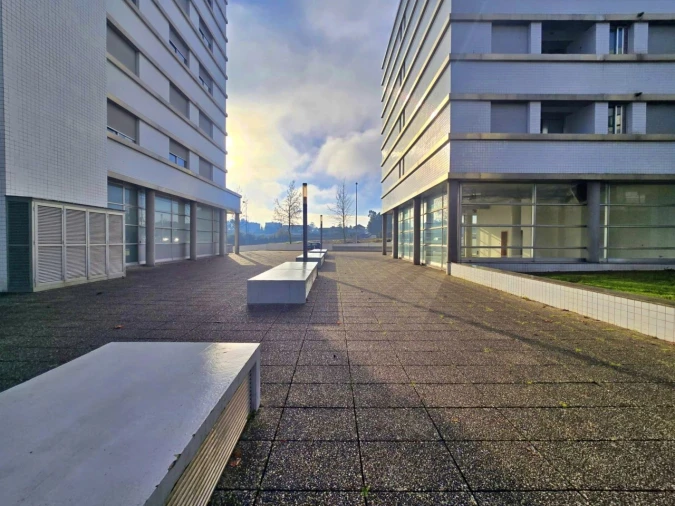 Loja para Venda em Castêlo da Maia Foto 10