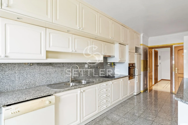 Apartamento T3 para Venda em Oeiras e São Julião da Barra, Paço de Arcos e Caxias Foto 10