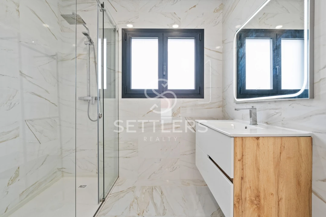 Moradia T2 para Venda em Porto Salvo Foto 13