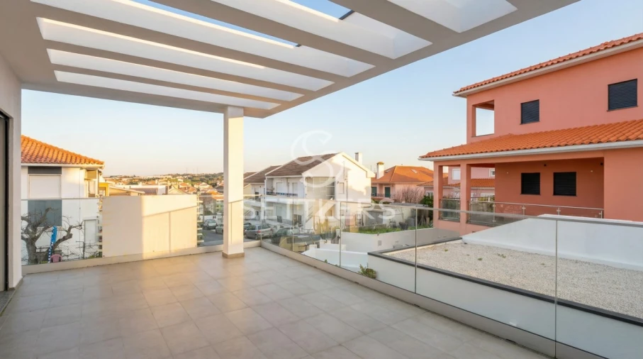 Moradia T2 para Venda em Porto Salvo Foto 15