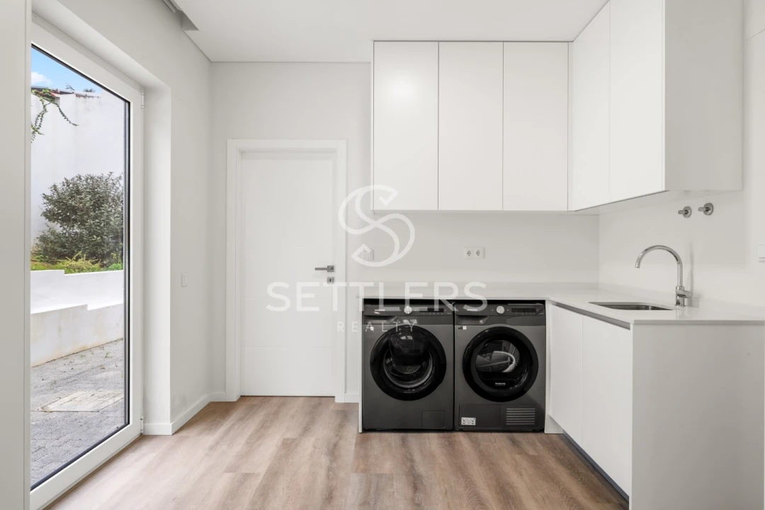 Moradia T4 para Venda em Carcavelos e Parede Foto 9