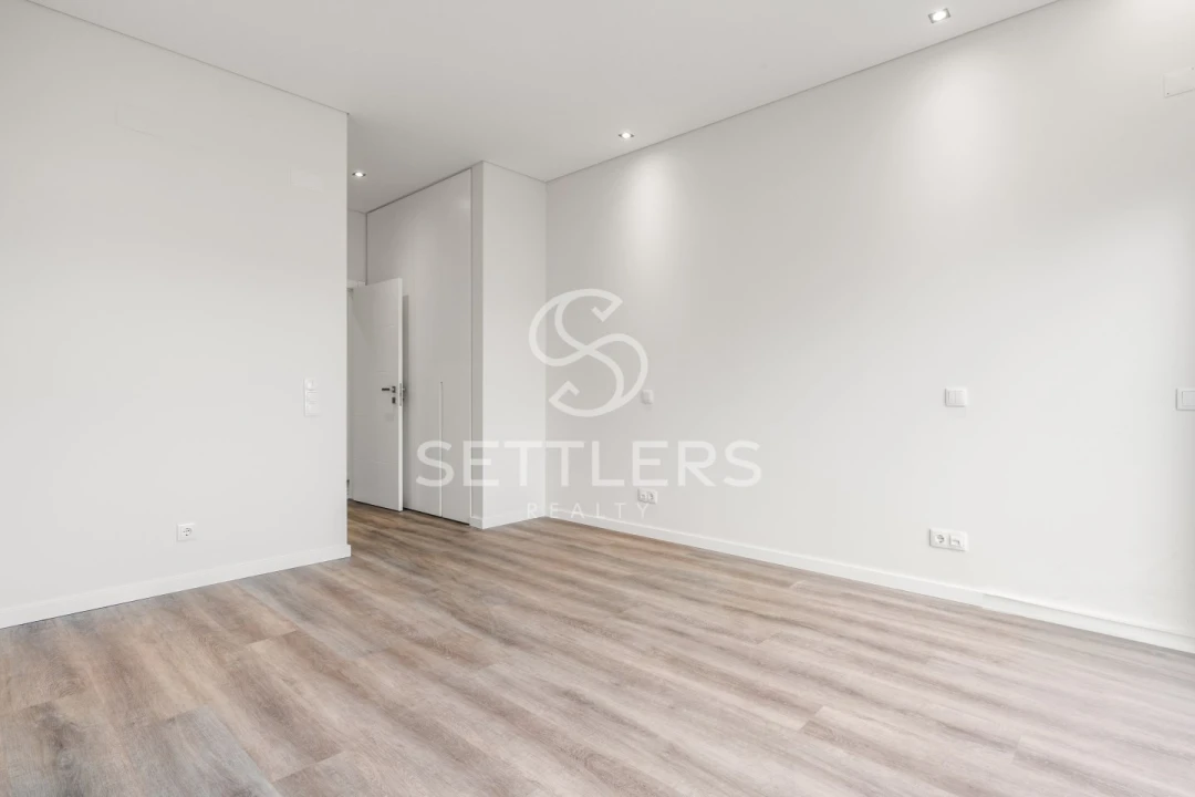 Moradia T4 para Venda em Carcavelos e Parede Foto 26