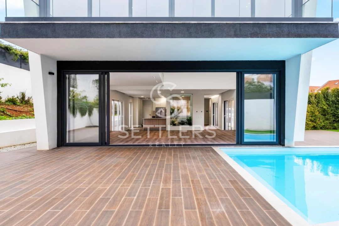 Moradia T4 para Venda em Carcavelos e Parede Foto 1