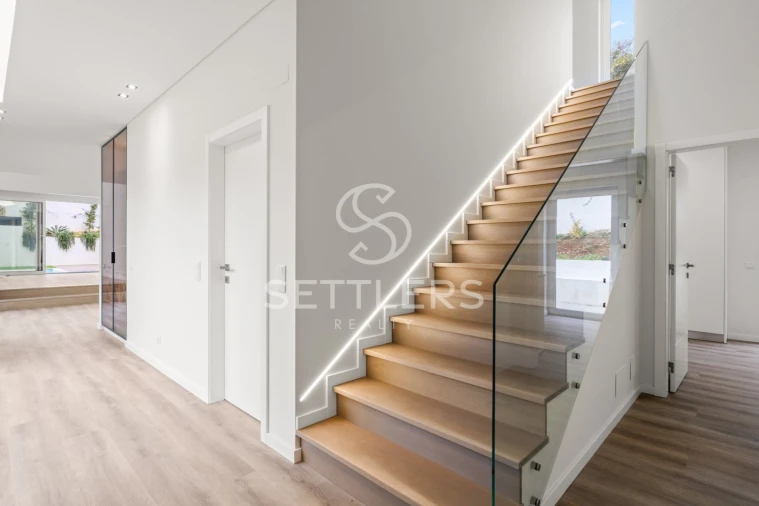 Moradia T4 para Venda em Carcavelos e Parede Foto 12