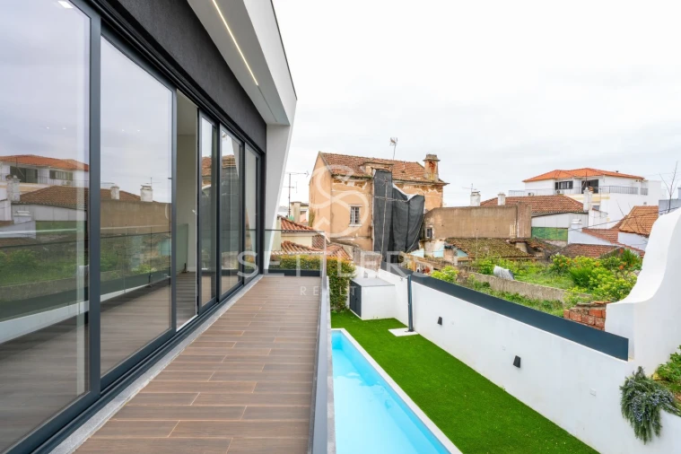 Moradia T4 para Venda em Carcavelos e Parede Foto 15