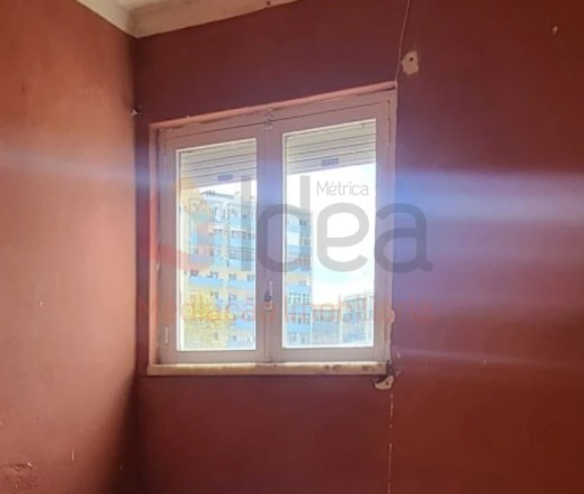 Apartamento T3 para Venda em Laranjeiro e Feijó Foto 9