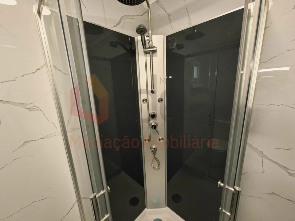 Apartamento T3 para Venda em Laranjeiro e Feijó Foto 14