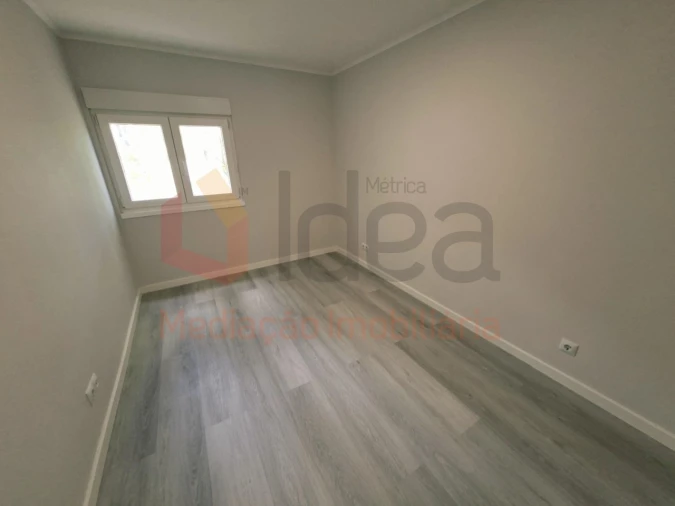 Apartamento T3 para Venda em Laranjeiro e Feijó Foto 11
