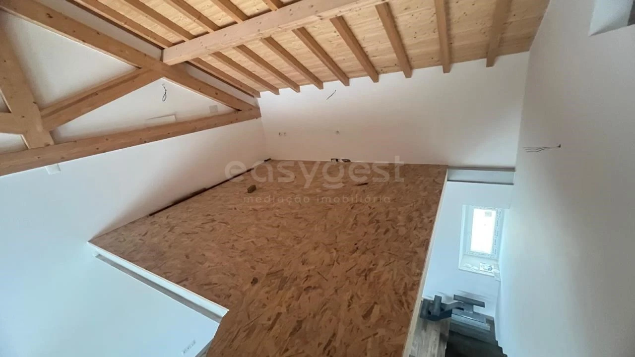 Moradia T3 para Venda em Painho e Figueiros Foto 4