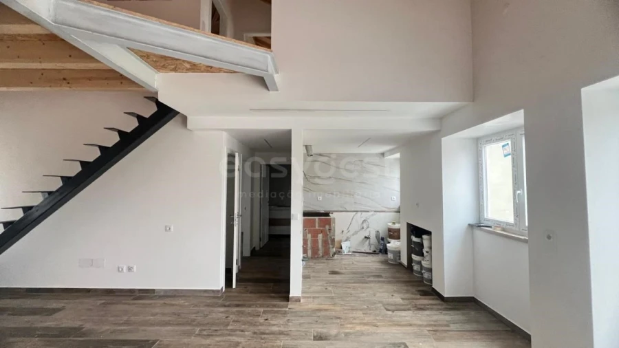 Moradia T3 para Venda em Painho e Figueiros Foto 2