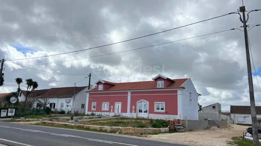 Moradia T3 para Venda em Painho e Figueiros Foto 1