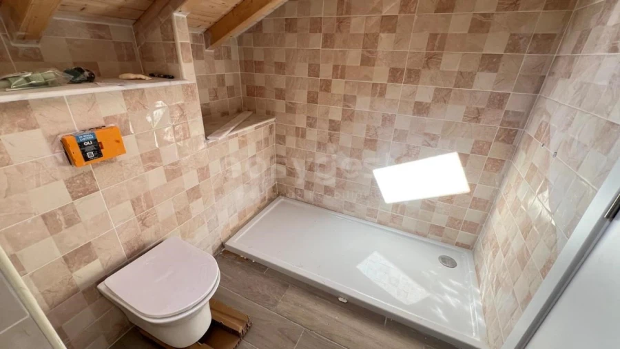 Moradia T3 para Venda em Painho e Figueiros Foto 5