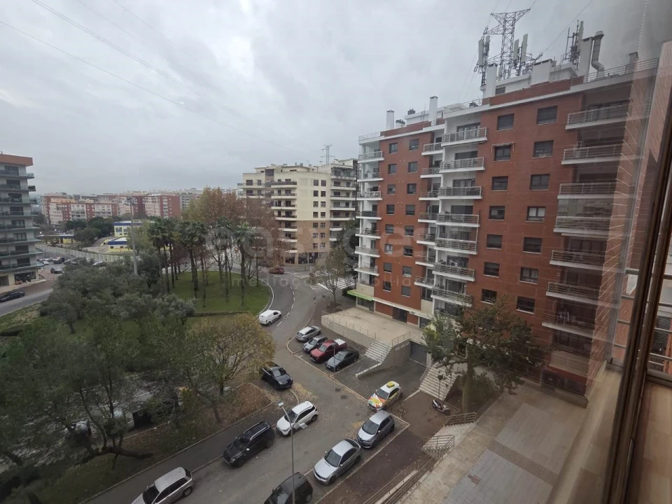 Apartamento T3 para Venda em Odivelas Foto 17