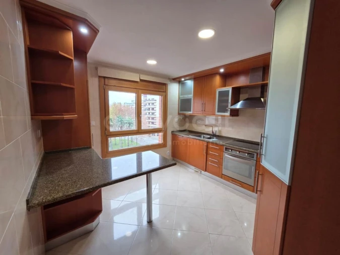 Apartamento T3 para Venda em Odivelas Foto 6