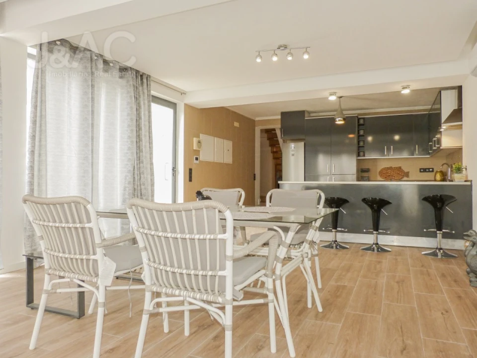 Moradia T3 para Venda em Alcabideche Foto 7