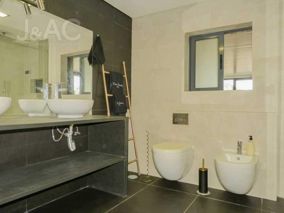 Moradia T3 para Venda em Alcabideche Foto 26