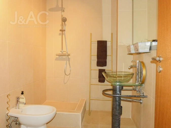 Moradia T3 para Venda em Alcabideche Foto 12