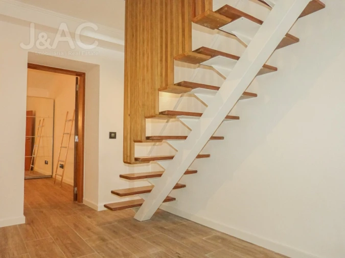 Moradia T3 para Venda em Alcabideche Foto 20