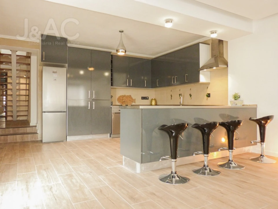 Moradia T3 para Arrendamento em Alcabideche Foto 8