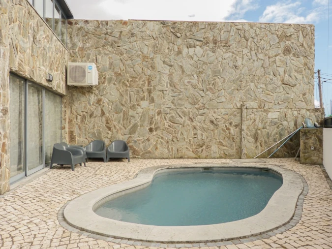 Moradia T3 para Arrendamento em Alcabideche Foto 3