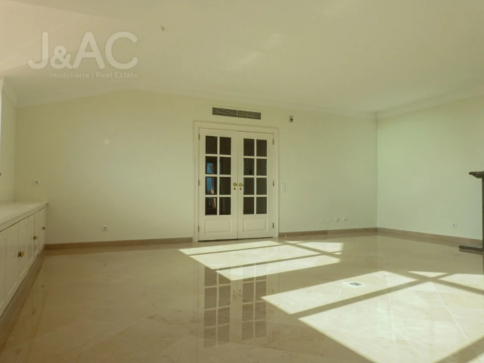 Apartamento T4 para Arrendamento em Cascais e Estoril Foto 3