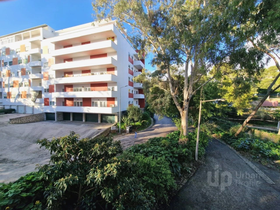 Apartamento T3 para Venda em Cascais e Estoril Foto 1