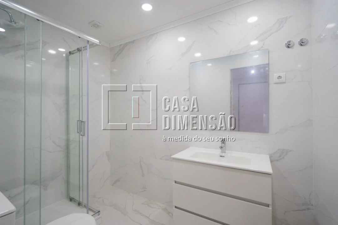 Apartamento T3 para Venda em Falagueira-Venda Nova Foto 1