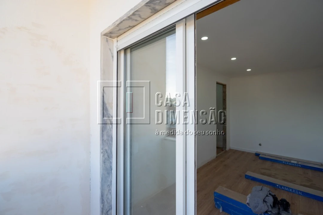 Apartamento T3 para Venda em Falagueira-Venda Nova Foto 24