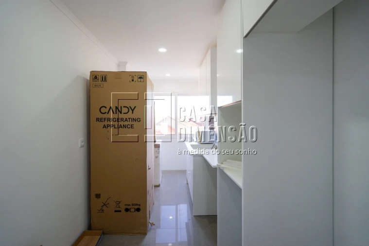 Apartamento T3 para Venda em Falagueira-Venda Nova Foto 12