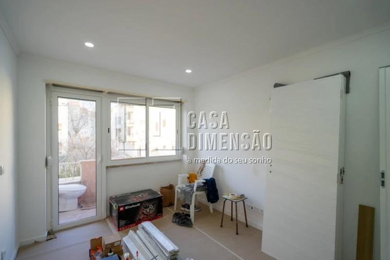 Apartamento T3 para Venda em Falagueira-Venda Nova Foto 27