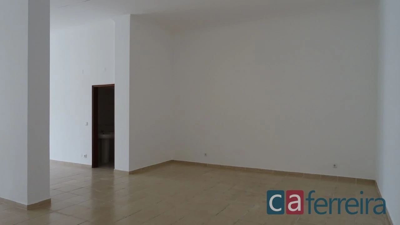 Loja para Venda em Almeirim Foto 6