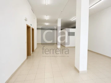 Loja para Venda em Almeirim